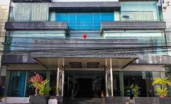 Sinthavee Hotel