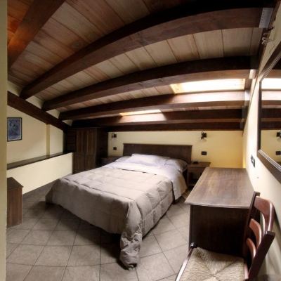 Economy Double or Twin Room-Attic