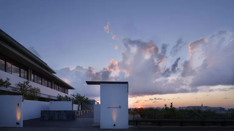 HILLTOP RESORT FUKUOKA / ヒルトップリゾート 福岡(旧 アゴーラ福岡山の上ホテル&スパ) 外観