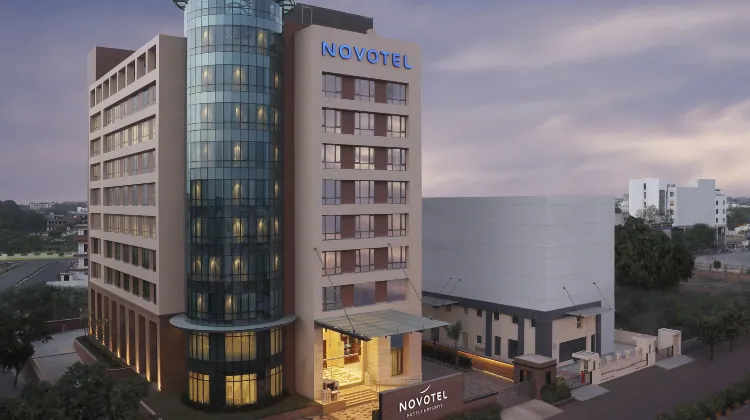 Novotel Lucknow Gomti Nagar Exterior