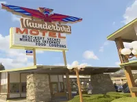 Thunderbird Motel