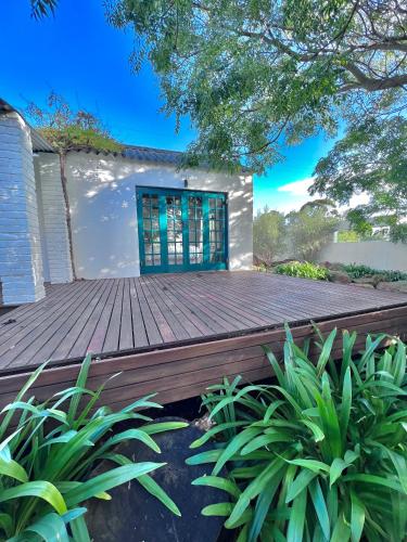 带山景的双人间