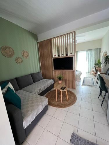 Ilianna's Home B4 - Marina, Kalamata One-Bedroom Apartment