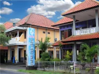 Baru Dua Beach Hotel and Restaurant Các khách sạn ở 