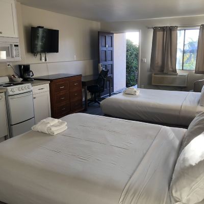 Double Room With Kitchen Moonlight Beach Motel Promo Code