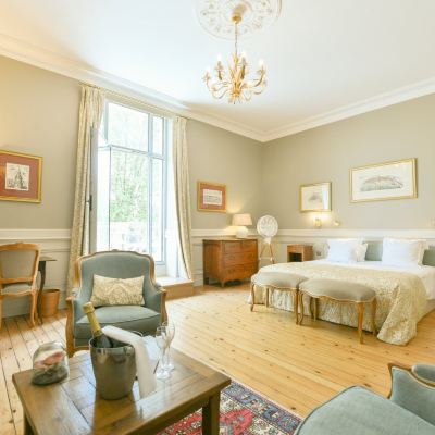 Junior Room Château Grattequina Hôtel Promo Code