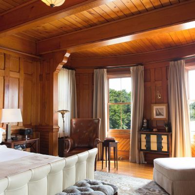 Master Room Castle Hill Inn Promo Code