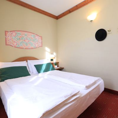 Comfort One-Bedroom Apartment Palace Pontedilegno Resort Promo Code