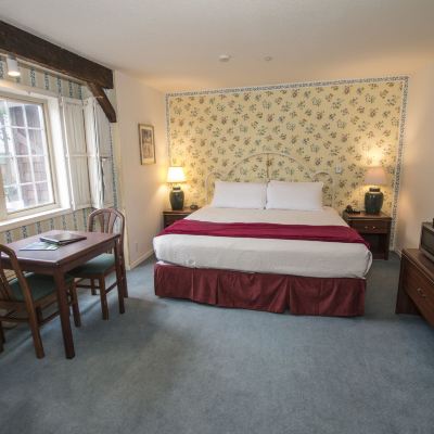 King Suite Auld Holland Inn Promo Code