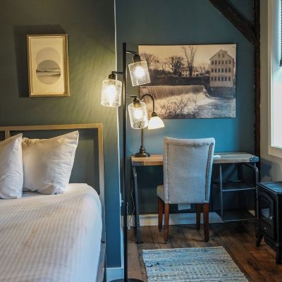 Room (the Amherst Room) Old Mill Inn Promo Code