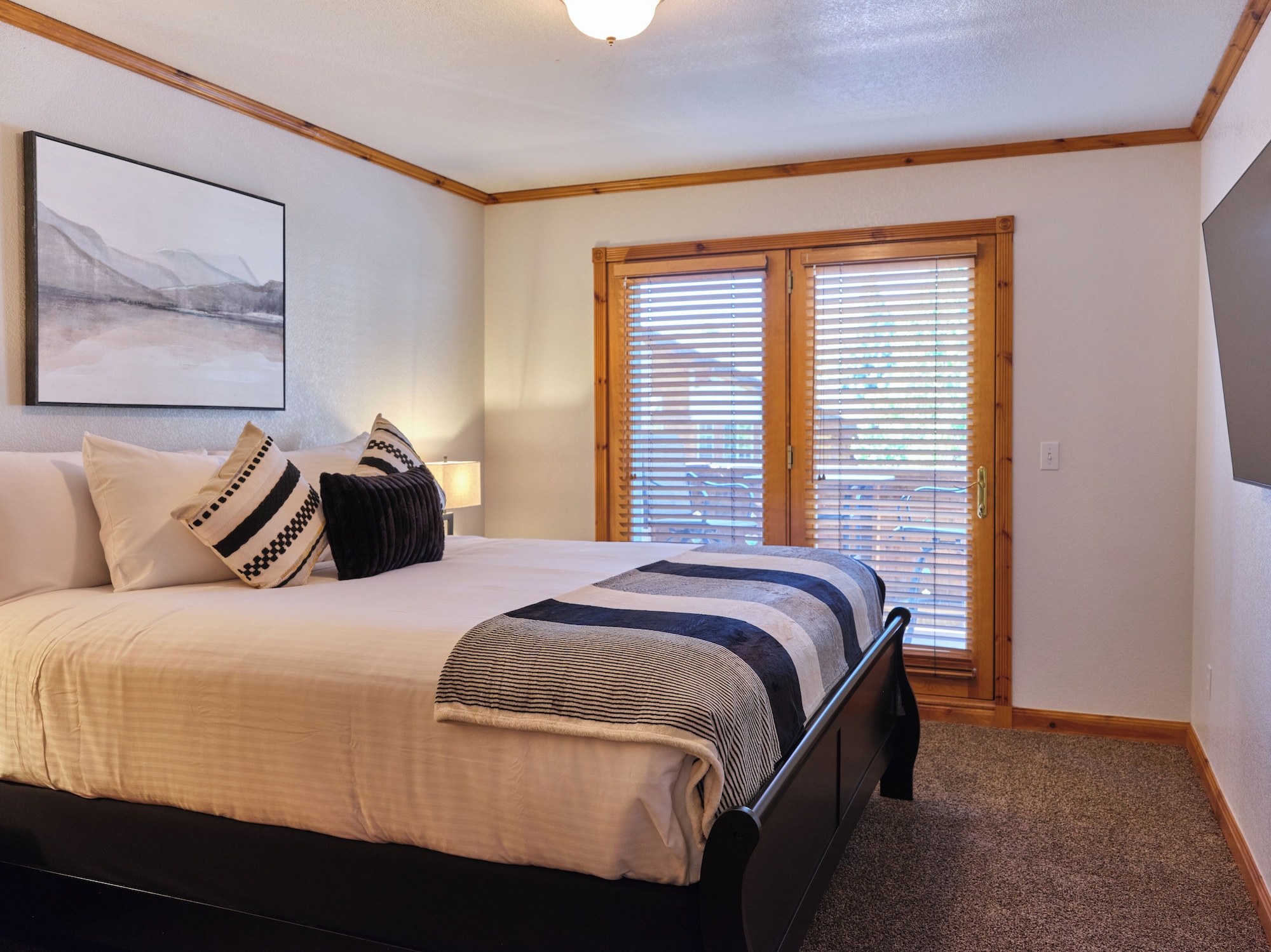 四卧室联排别墅，禁烟