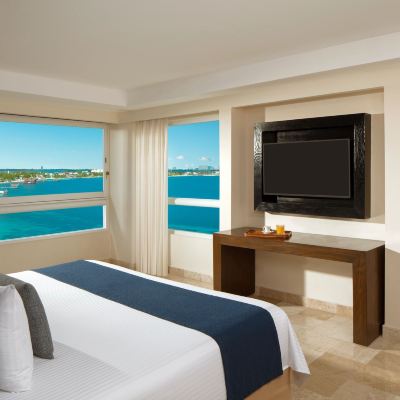 Preferred Club Master Suite Dreams Sands Cancun Resort & Spa - All Inclusive Promo Code