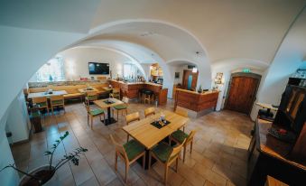 Motel Maria - Housity