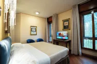 Hotel Terme Salvarola Отели в г. 