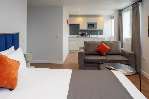 Station Suites