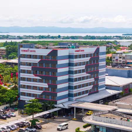 Summit Hotel Tacloban