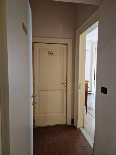 带私人外部浴室的双人房