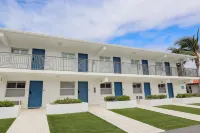 Siesta Key Beach Resort and Suites