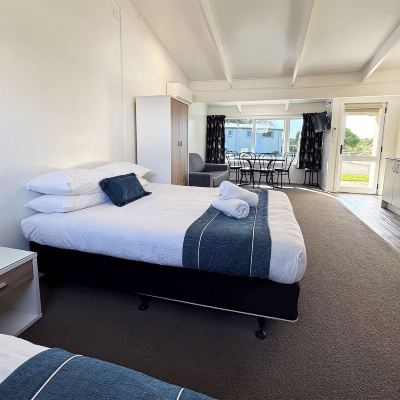 Studio Tahuna Beach Holiday Park & Motel Promo Code