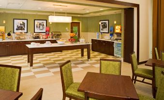 Hampton Inn & Suites Pittsburgh/Waterfront-West Homestead