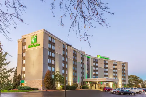 โรงแรม ฮอลิเดย์ อินน์ ร็อกฟอร์ด บาย IHG