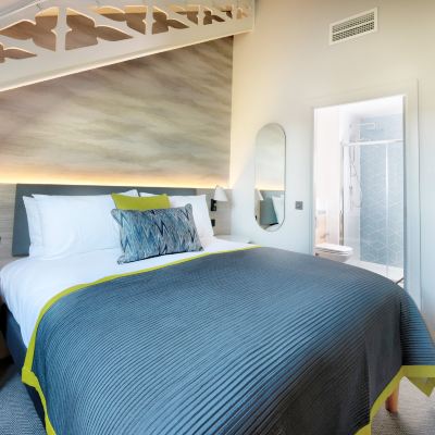 One-Bedroom King Suite Staybridge Suites Dundee, an IHG Hotel Promo Code