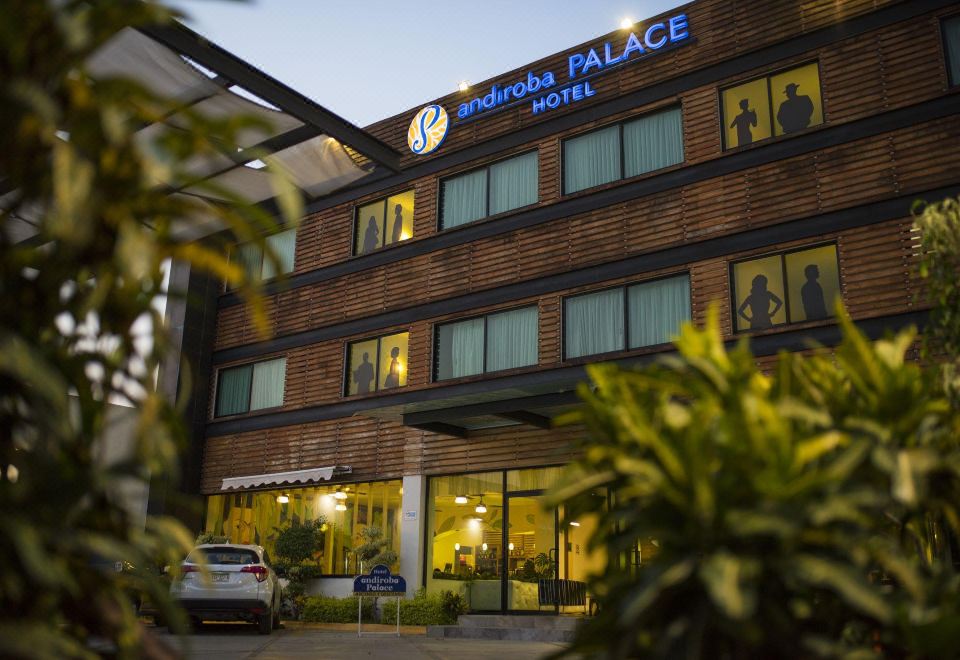 Hotel Andiroba Palace - Housity
