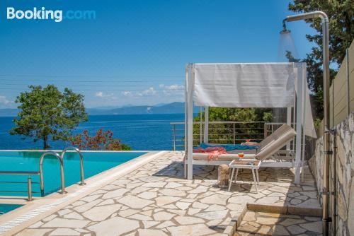 三卧室别墅带私人泳池