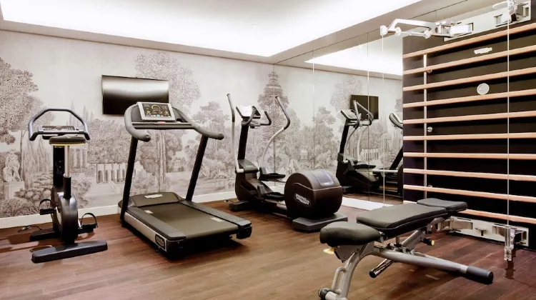 グランド ホテル デュ パレ ロワイヤル パリ 施設