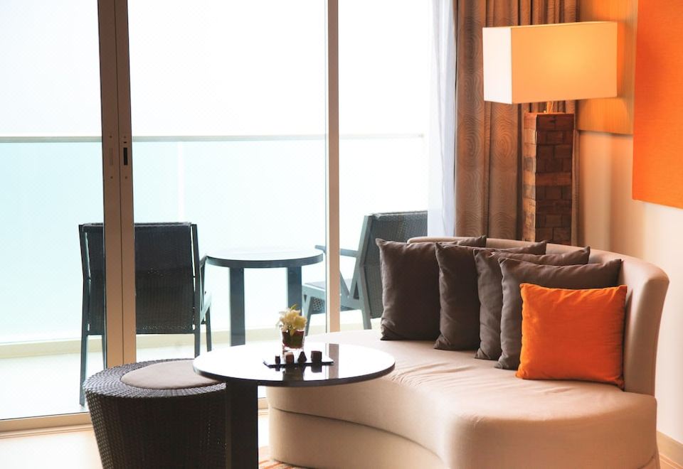 Mövenpick Siam Hotel Na Jomtien PattayaPremium King Room With Sea View