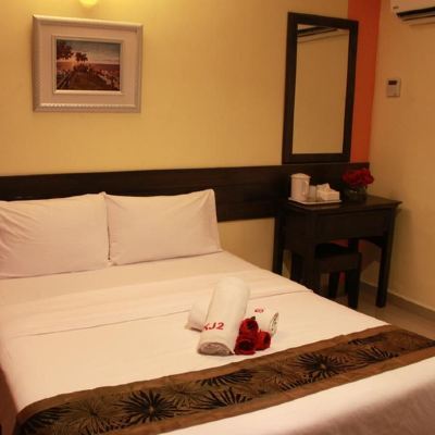 Bilik Deluxe Queen Tiada Tingkap Kupon Sun Inns Hotel KopKastam Kelana Jaya
