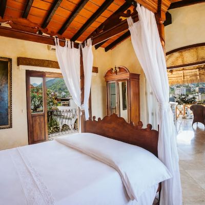 Royal Suite - Celestial Hacienda San Angel Promo Code