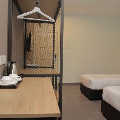 Comfort Triple Room, Berbilang Katil, Private Bathroom Kupon Hotel Ali Imran