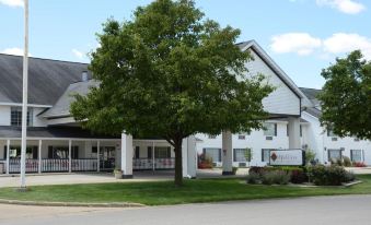 Northfield Inn Suites and Conference Center