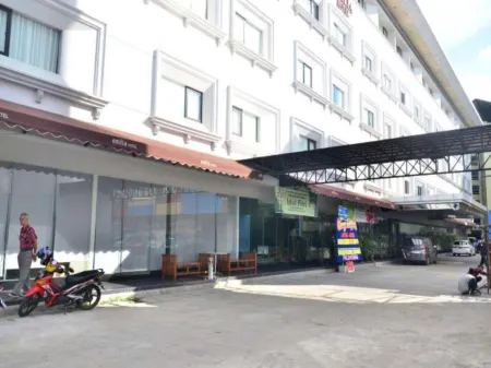 Emilia Hotel By Amazing - Palembang