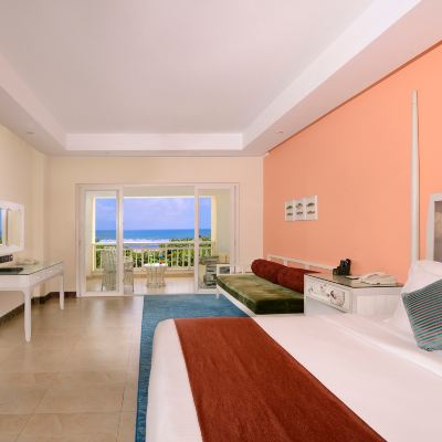 Premium Twin Room With Sea View Mayfair Waves Promo Code