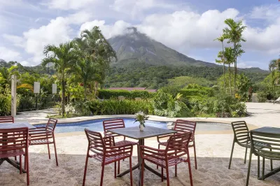 Hotel Arenal Kioro Suites & Spa Hôtels à : 