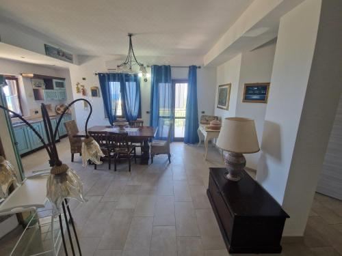 Nina's House 4 a 300 mt Dal Mare Apartment With Sea View