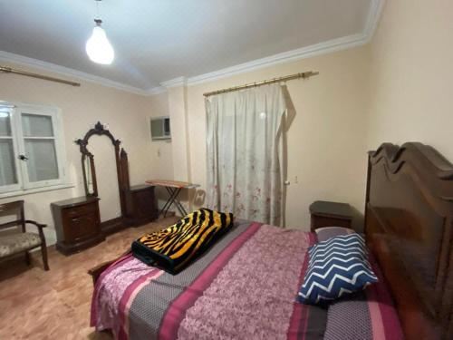 带阳台的两卧室公寓