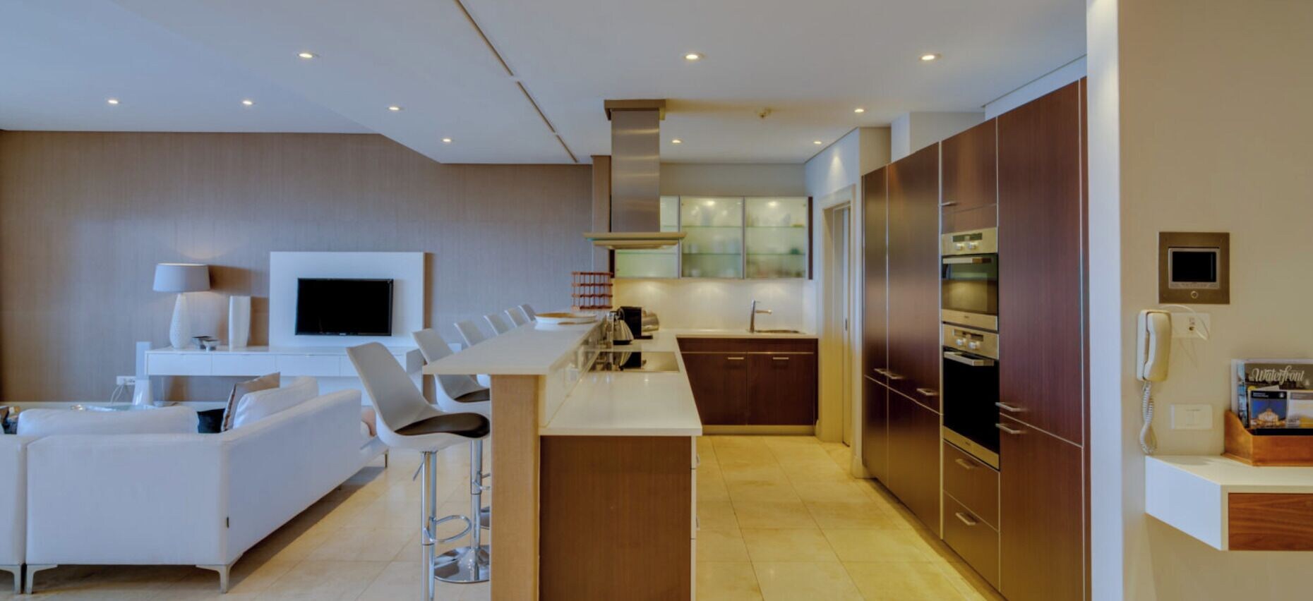 Mountain Marina Luxury Apartments三卧室奢华尊贵1