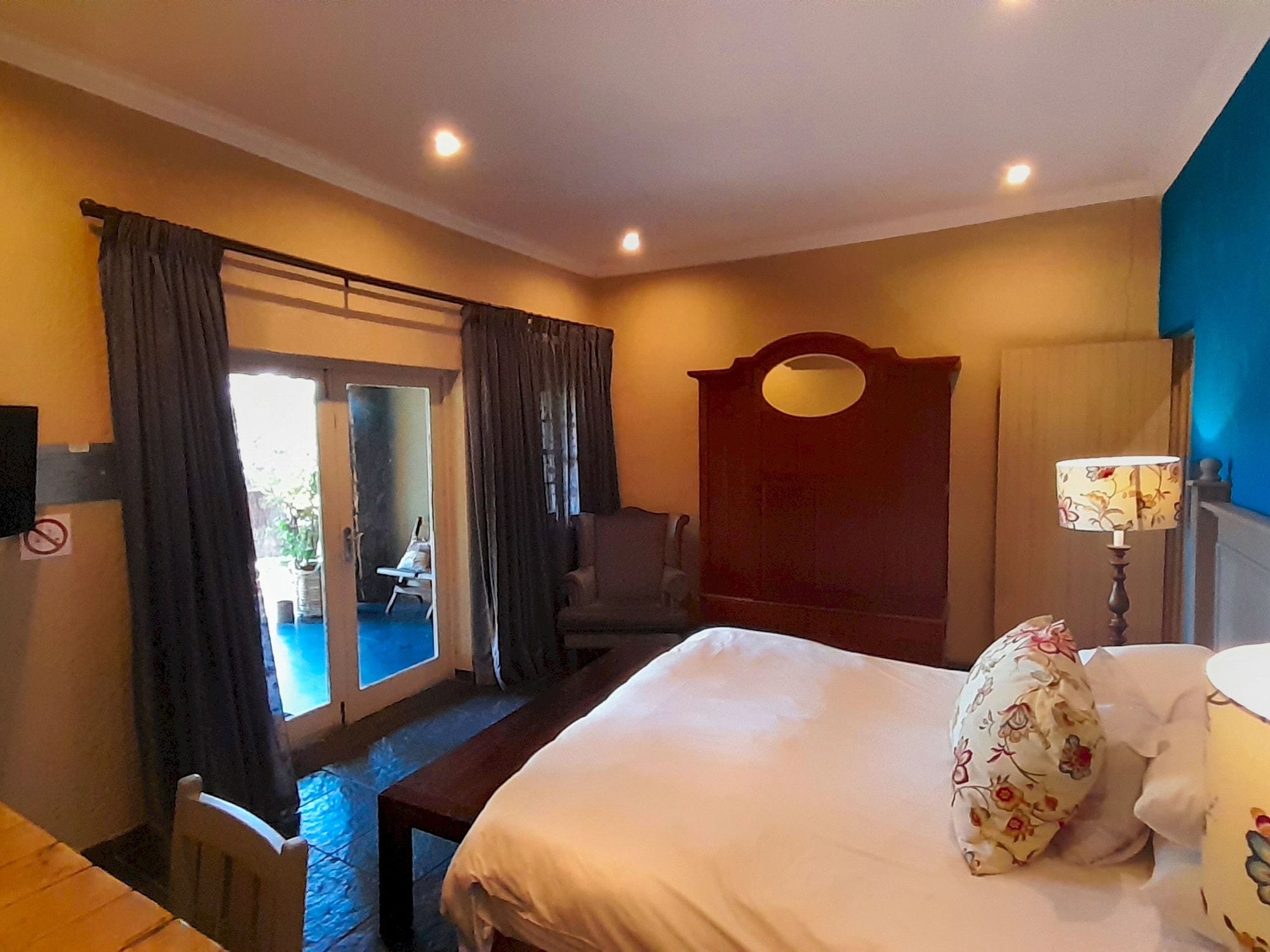 园景两卧室行政连通房