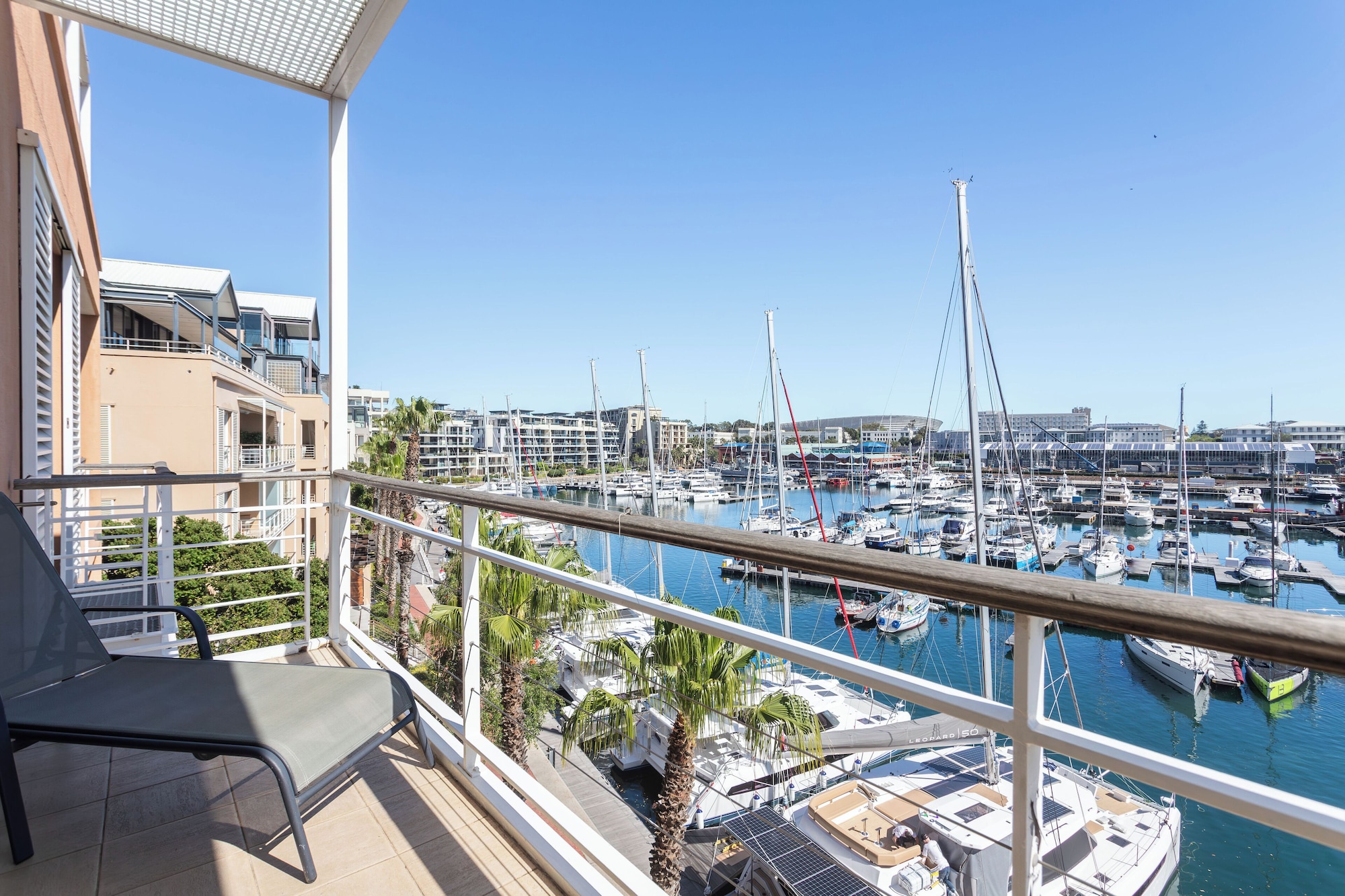 Mountain Marina Luxury Apartments两卧室尊贵间3