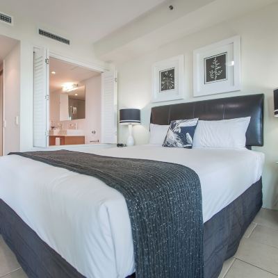 Two-Bedroom Apartment Lanai Riverside Apartments Promo Code