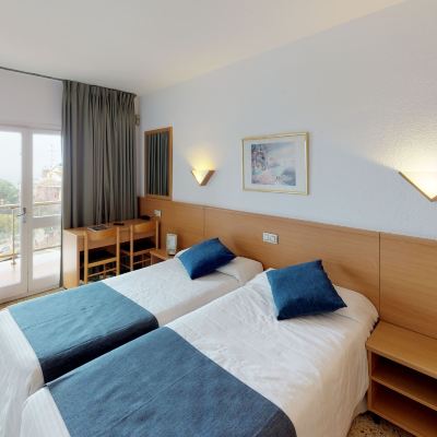 Economy Double Room with Balcony Hotel Samba Promo Code