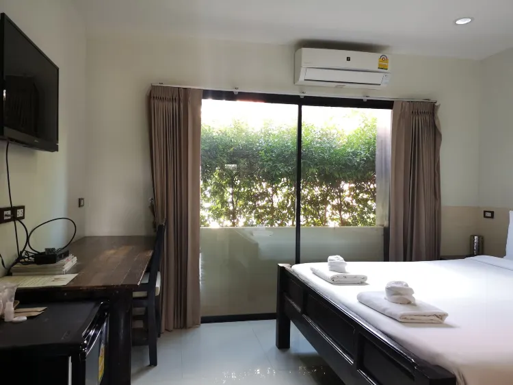 ห้องสแตนดาร์ด เตียงใหญ่ 1 เตียง