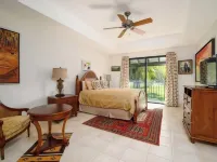 Cozy Tropical Retreat 3Br Golf View Hotels in 