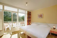 Lanterna Resort