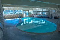 Silver Surf Motel