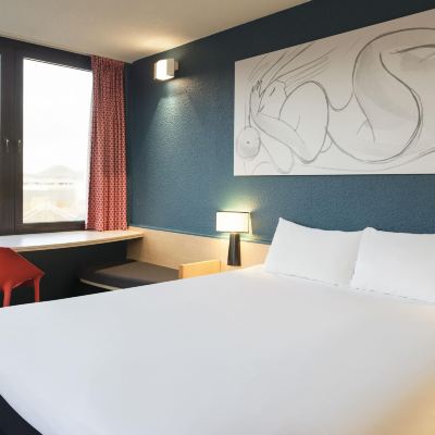 Standard Room with Double Bed Ibis Liège Centre Opéra Promo Code