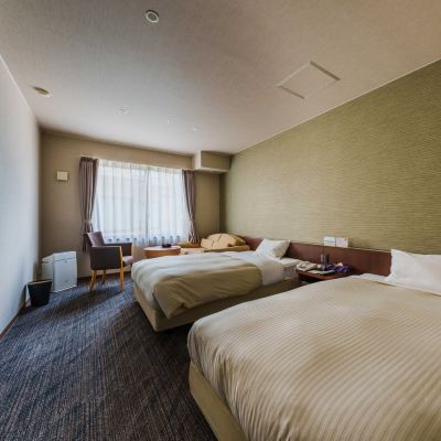 ゲストルーム(ご利用人数3名)(浴室)(本館) 御宿東鳳 クーポン